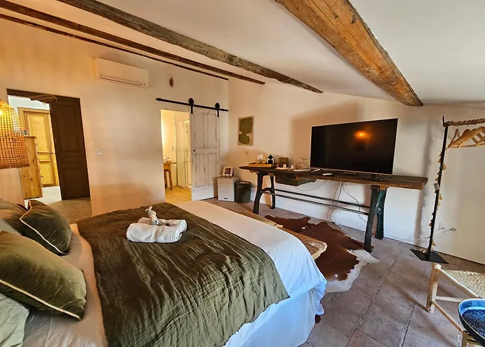 La Maison De Lyna - Suites De Charme Intra-Muros Avec Parking & Autonomie